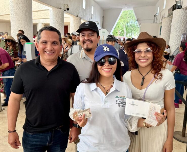 Una joven de Ciudad de México se convierte en la visitante 2.1 millones de Chichén Itzá