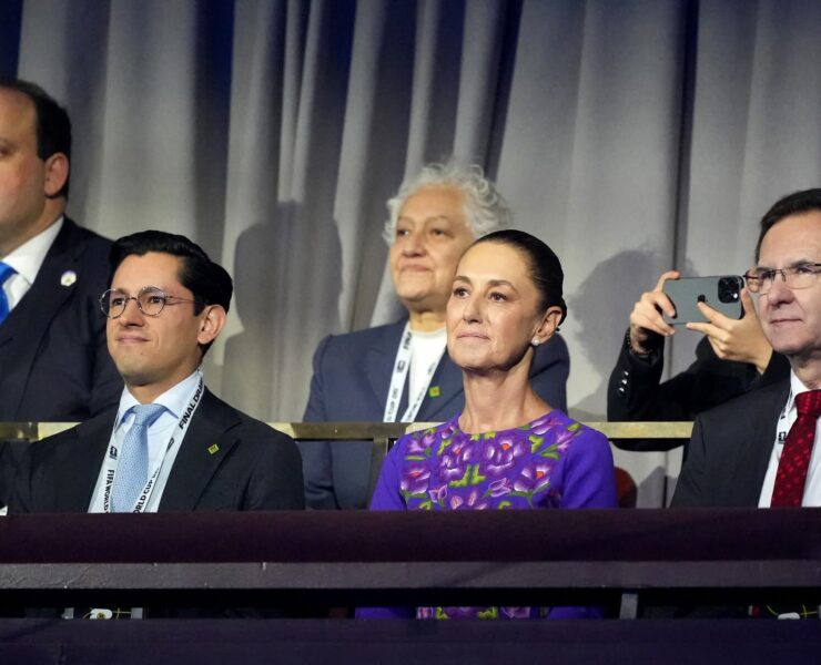 Claudia Sheinbaum destaca el orgullo de México al abrir el Sorteo del Mundial 2026