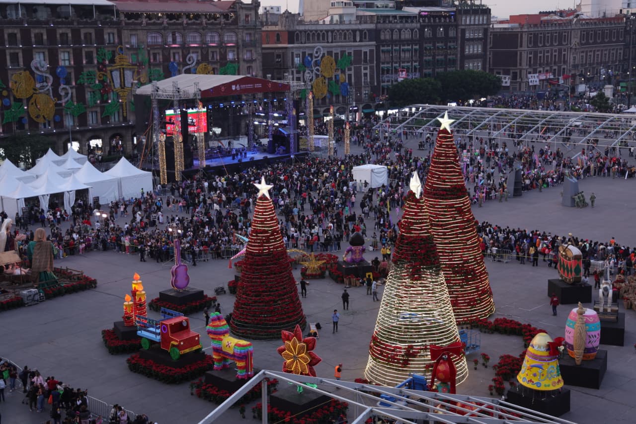 Luces de Invierno convierte al Zócalo en motor cultural y económico durante la temporada decembrina