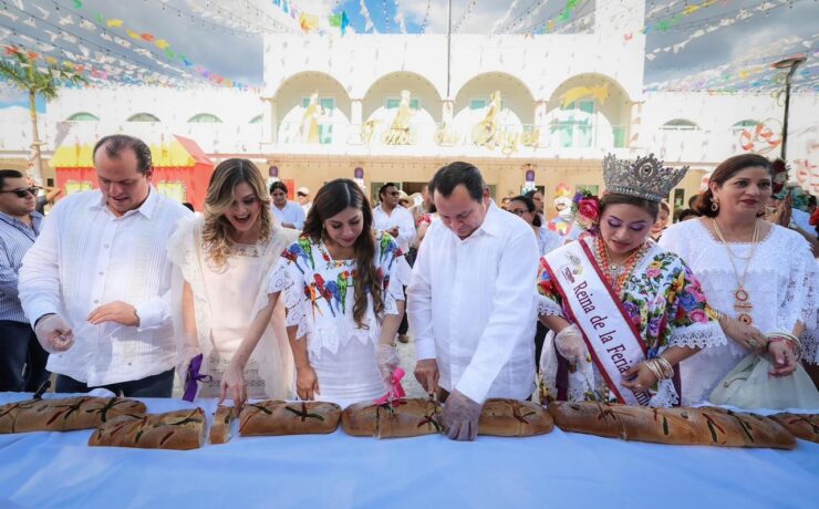 Acompaña el Gobernador Joaquín Díaz Mena a familias tizimileñas en la celebración de los Tres Reyes Magos