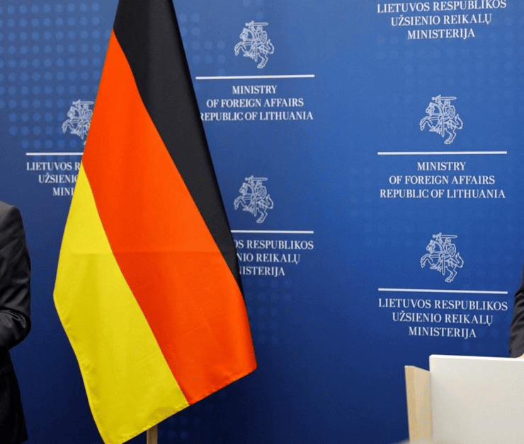 Alemania y Lituania respaldan a Dinamarca
