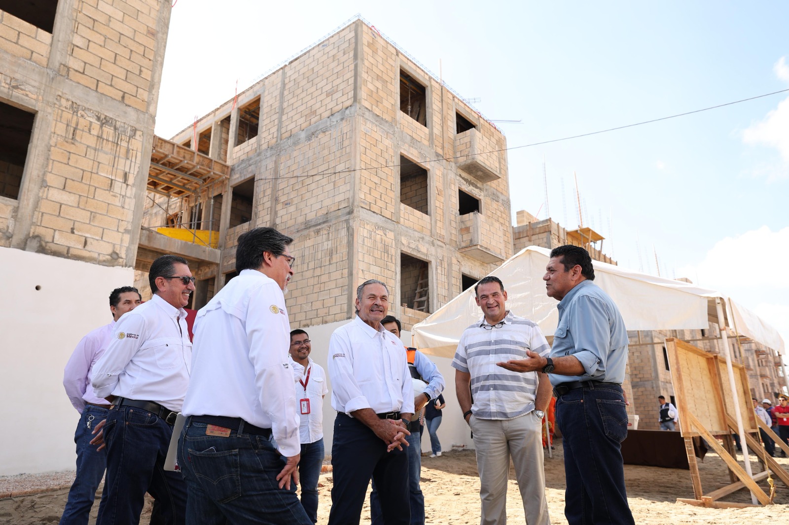 Avanza construcción de desarrollos habitacionales en Centro