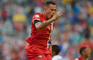 Blas Pérez, uno de los delanteros panameños más recordados en la Liga MX, dejó su sello goleador con Tigres, Pachuca y San Luis, consolidándose como uno de los panameños que dejaron huella en el fútbol mexicano.