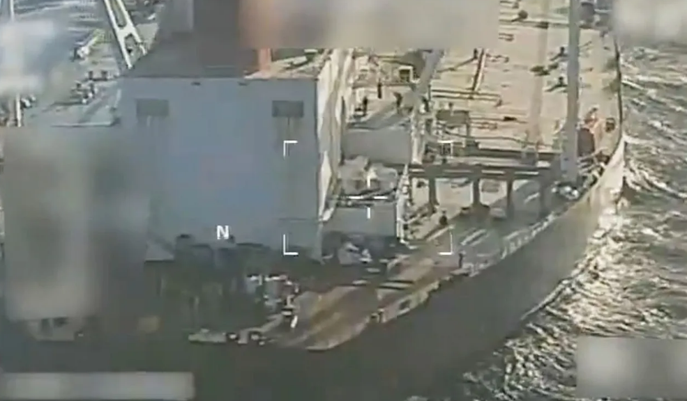 Sanciones, persecución y flota fantasma