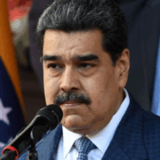 Trump publica la primera foto de Maduro abordo de un buque de EEUU