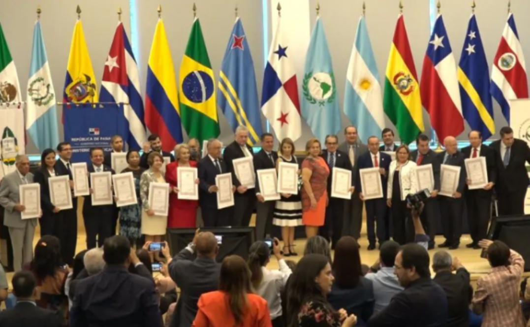 Declaraciones oficiales y exigencias