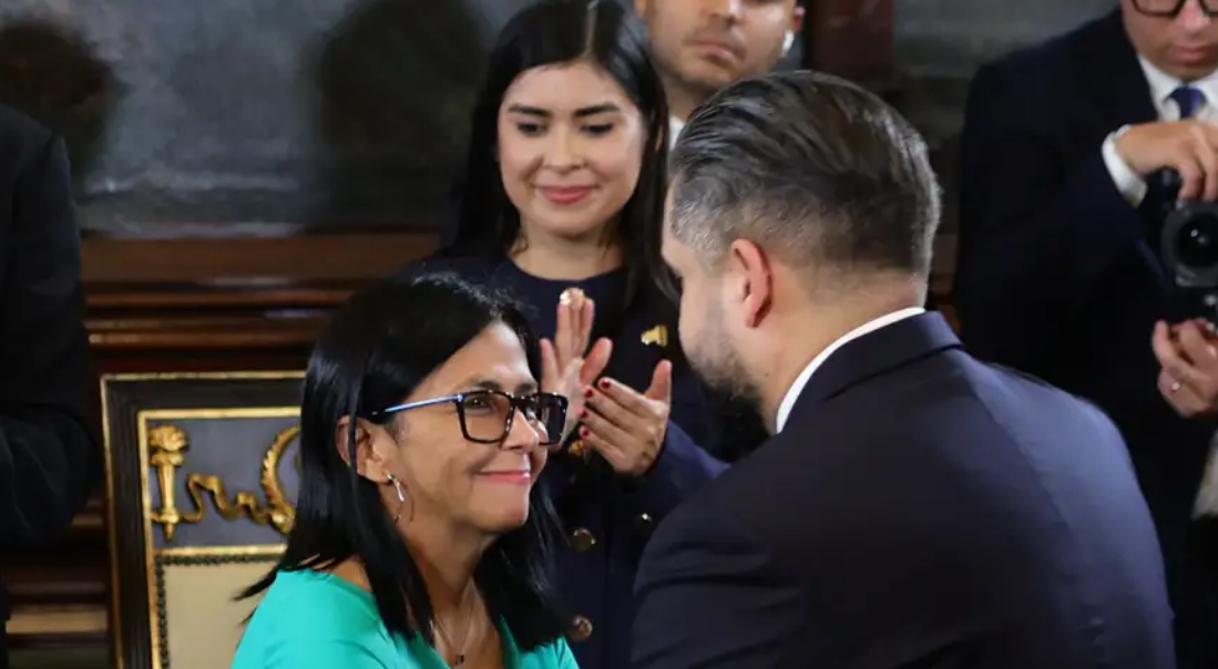 Hijo de Maduro da "apoyo incondicional" a Delcy Rodríguez