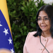 ¿Pláticas secretas entre EEUU y Delcy Rodríguez? Se cree hubo contacto antes del ataque