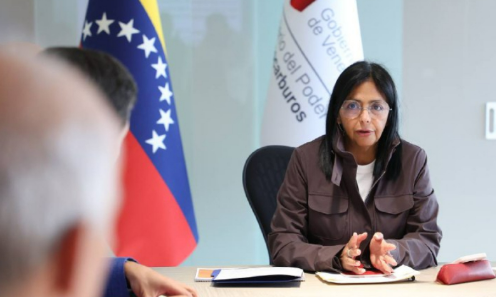 Versiones, filtraciones y negaciones oficiales