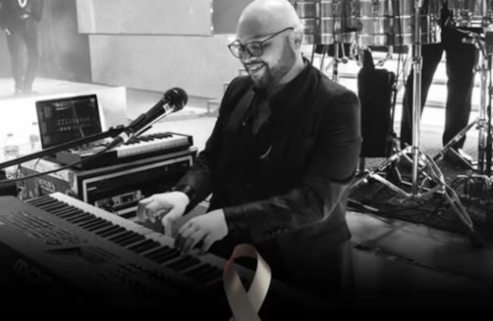 Fallece Gerson Leos, tecladista de la Banda MS durante un partido deportivo