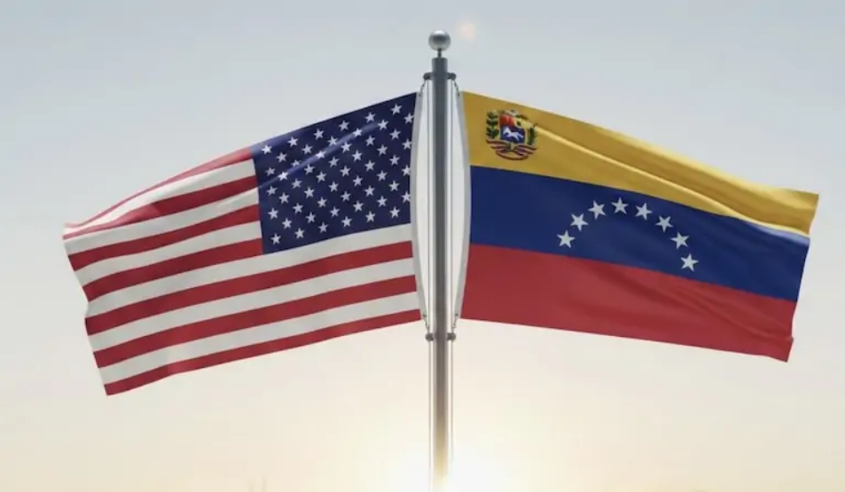 Reacciones Internacionales y Controversias