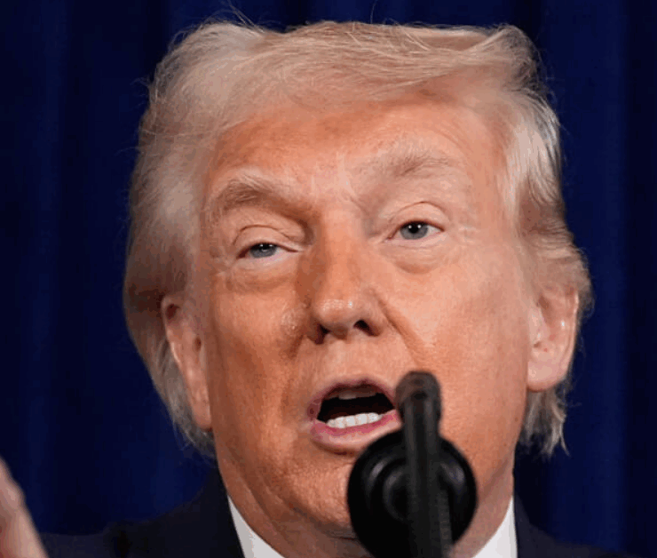 Trump dice que Caracas esta cooperando por lo que cancela ataques