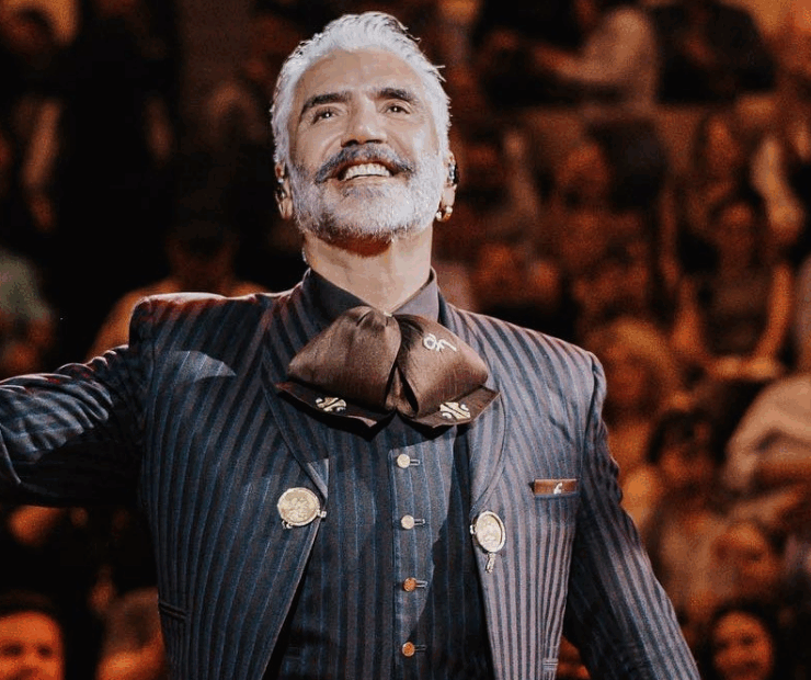 Alejandro Fernández es hospitalizado y operado de emergencia