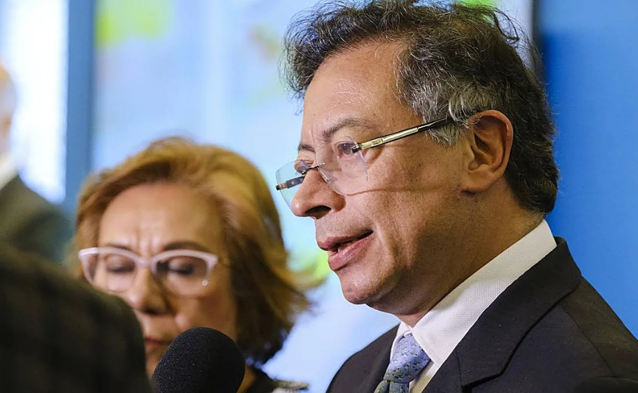 Gustavo Petro tuvo diálogos con Delcy Rodríguez y propone otro junto a EEUU