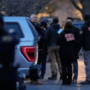 Dos heridos por agentes federales en Portland, las protestas siguen