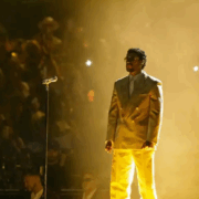 Bad Bunny se prepara para bailar salsa en pleno Super Bowl