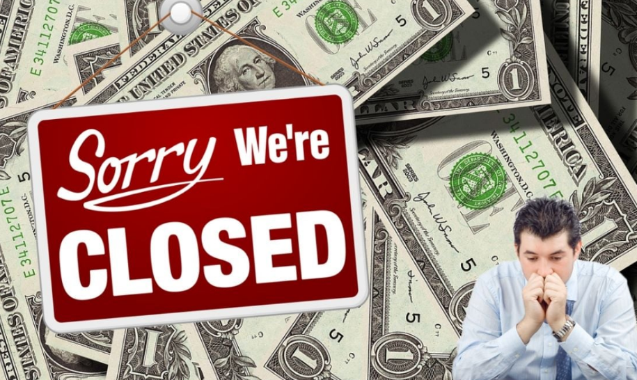 EEUU cerrará sus bancos este Lunes 19 y se esperan retrasos y problemas