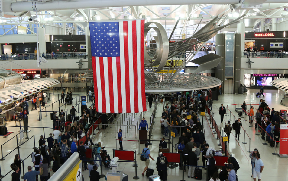 Revocación de visas por actividades sospechosas