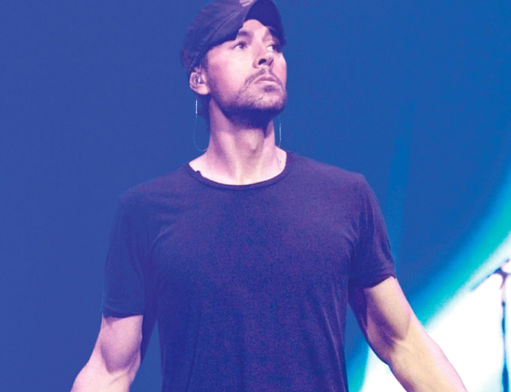 Enrique Iglesias se niega a apoyar a su papá en su denuncia por acoso