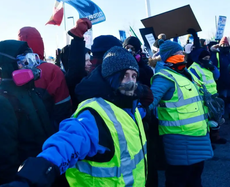 Llaman a huelga como respuesta a las redadas de Donald Trump