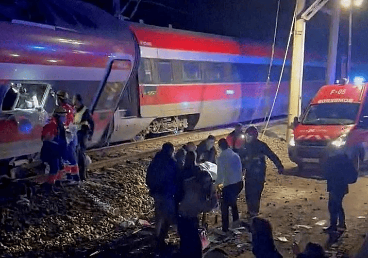 Descarrilamiento de dos trenes en Córdoba