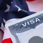 EEUU suspende visas a 75 países