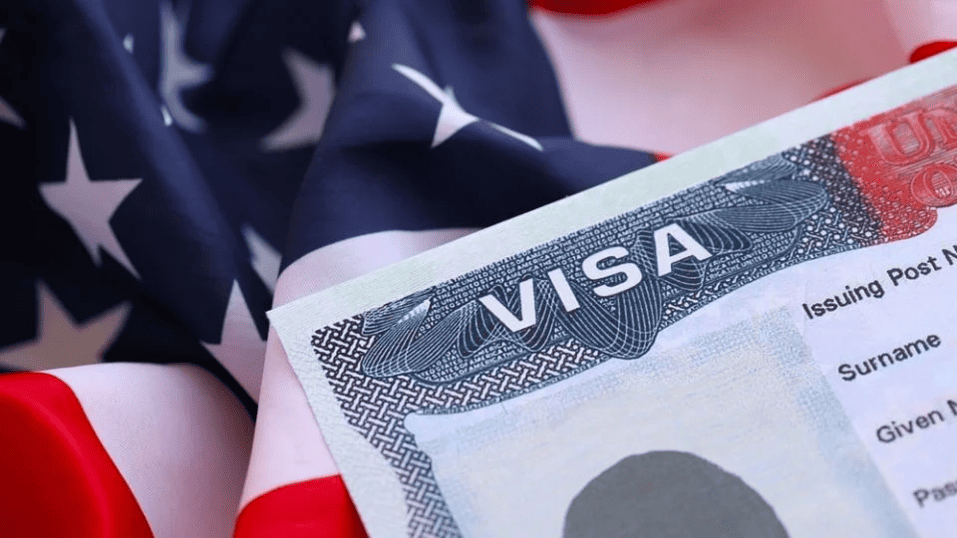 EEUU suspende visas a 75 países