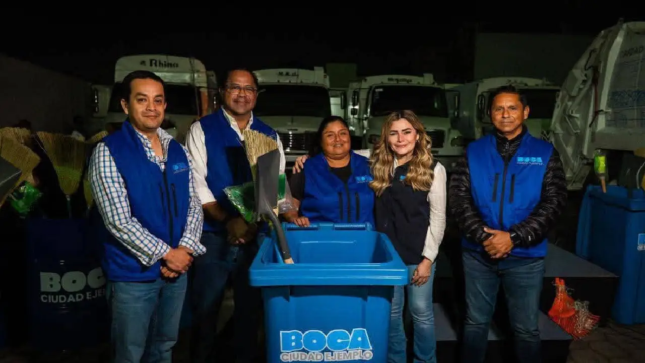 Entrega de uniformes a Limpia Pública en Boca del Río
