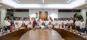 El gobernador se reunio con titulares de dependencias y entidades para avanzar en la integración del compendio final, con el compromiso de informar con claridad y seguir trabajando por el bienestar de Yucatán.
