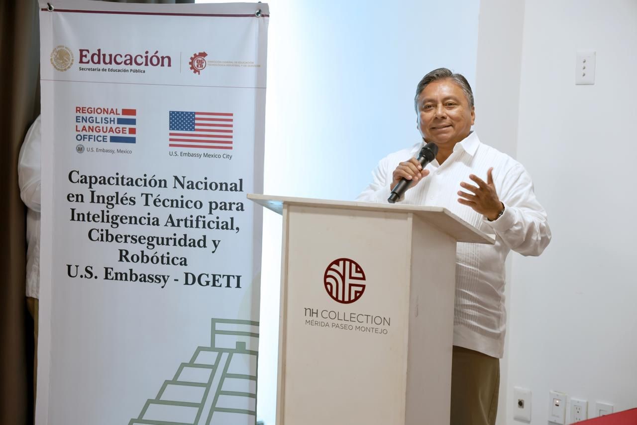 Inauguran congreso de inglés técnico para IA, ciberseguridad y robótica en Yucatán