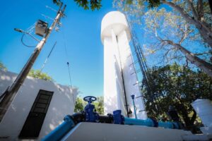 Habitantes de Ixil recibirán un servicio más eficiente de agua potable tras la rehabilitación de infraestructura hidráulica, resultado del compromiso del Gobierno Estatal con el bienestar y la justicia social en Yucatán.