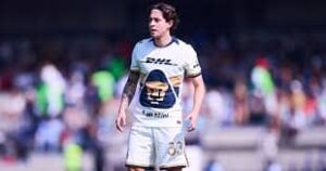 Jordan Carrillo: El ex lagunero fue la gran figura en C.U., marcando un doblete y liderando la goleada universitaria en la que Pumas goleó a Santos Laguna durante la Jornada 4 del Clausura 2026.
