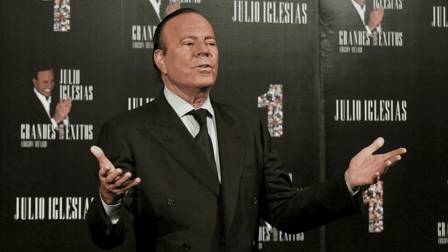 Julio Iglesias rechaza señalamientos
