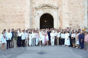 Gracias a la comunidad por construir todos los días la mejor ciudad del mundo, nuestra siempre leal y solidaria Mérida: Cecilia Patrón.