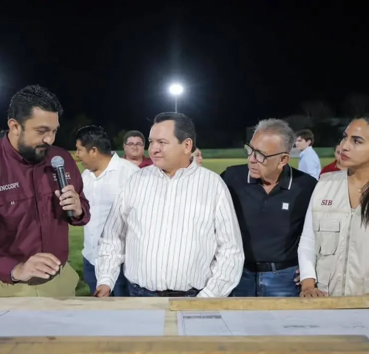Obras en Telchac Pueblo amplían deporte nocturno con iluminación moderna