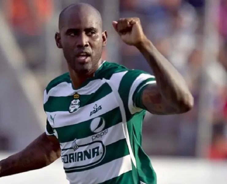 Panameños que dejaron huella en el fútbol mexicano y brillaron