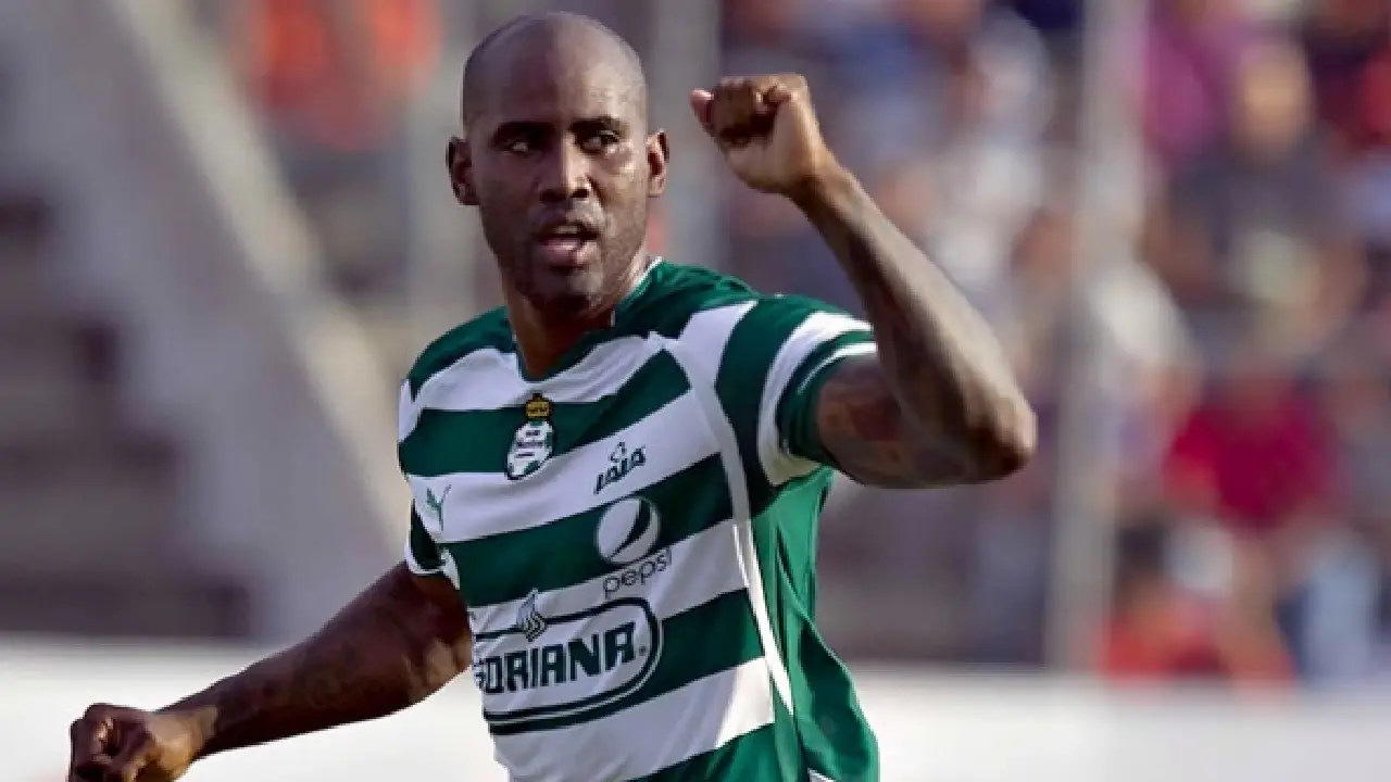 Panameños que dejaron huella en el fútbol mexicano y brillaron