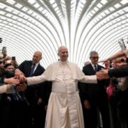 El Papa León XIV llama a perseverar en la fe en tiempos de indiferencia y secularización