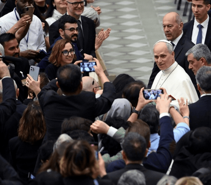 Papa León XIV llama a proteger el pensamiento humano