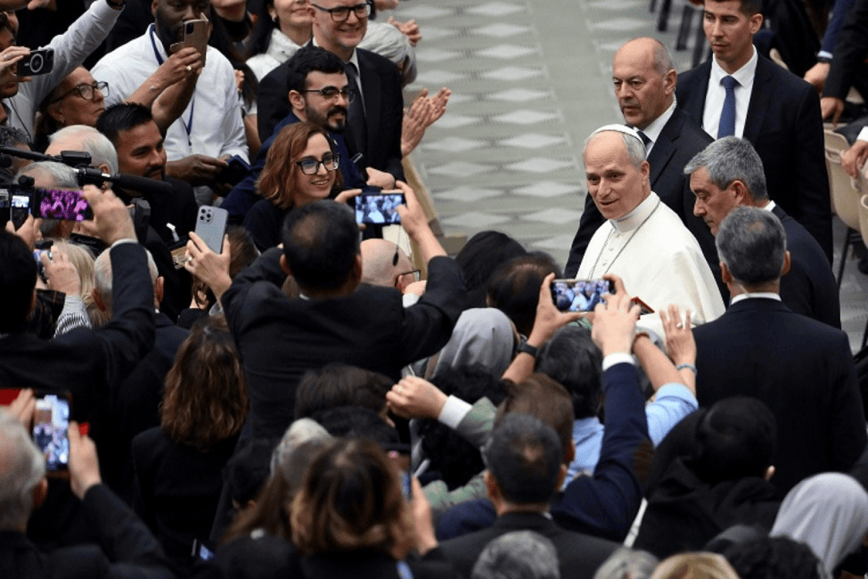 Papa León XIV llama a proteger el pensamiento humano