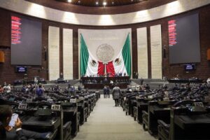 Verónica Camino Farjat durante la sesión en la que fue electa presidenta de la Primera Comisión de la Permanente, un cargo clave para el análisis de asuntos políticos e internacionales en el Congreso de la Unión.