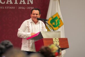 Gobernador Joaquín Díaz Mena encabezó la ceremonia de clausura y entrega de reconocimientos del Programa Integral de Capacitación y Competitividad Turística (Picct) 2025