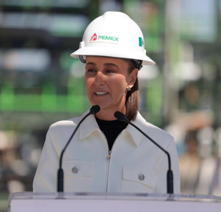 Sheinbaum supervisa modernización de Refinería de Tula