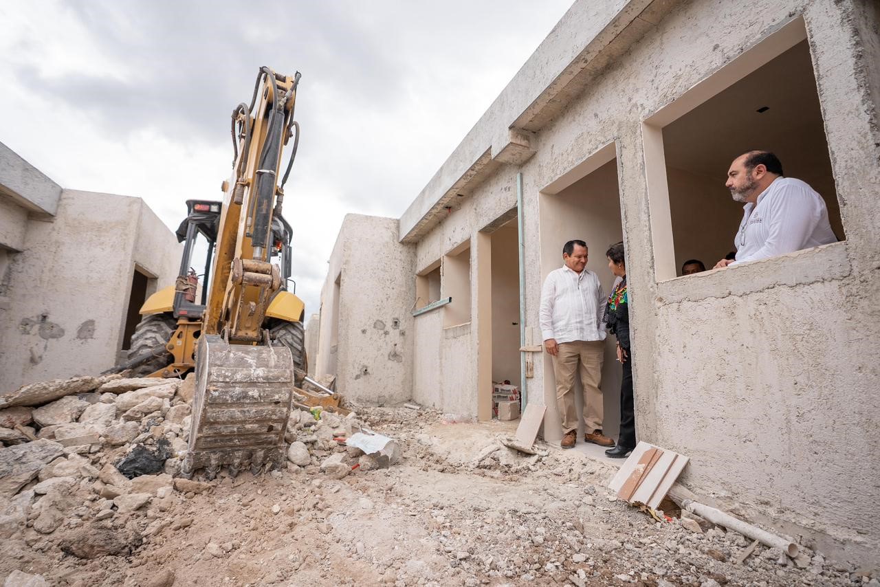 Supervisan Gobernador Joaquín Díaz Mena y titular de la Sedatu avances del Programa de Vivienda para el Bienestar