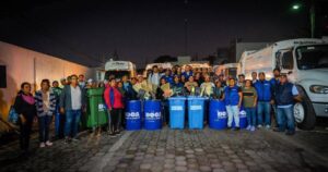 La alcaldesa Maryjose Gamboa encabezó la Entrega de uniformes a personal de Limpia Pública, reafirmando su compromiso con la dignificación laboral y el fortalecimiento de los servicios municipales en Boca del Río.