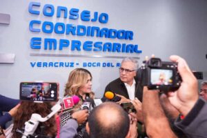 Maryjose Gamboa refrendó su compromiso de mantener una relación cercana con el sector productivo, destacando la importancia de los vínculos con empresarios para impulsar la economía y generar más empleos en Boca del Río.