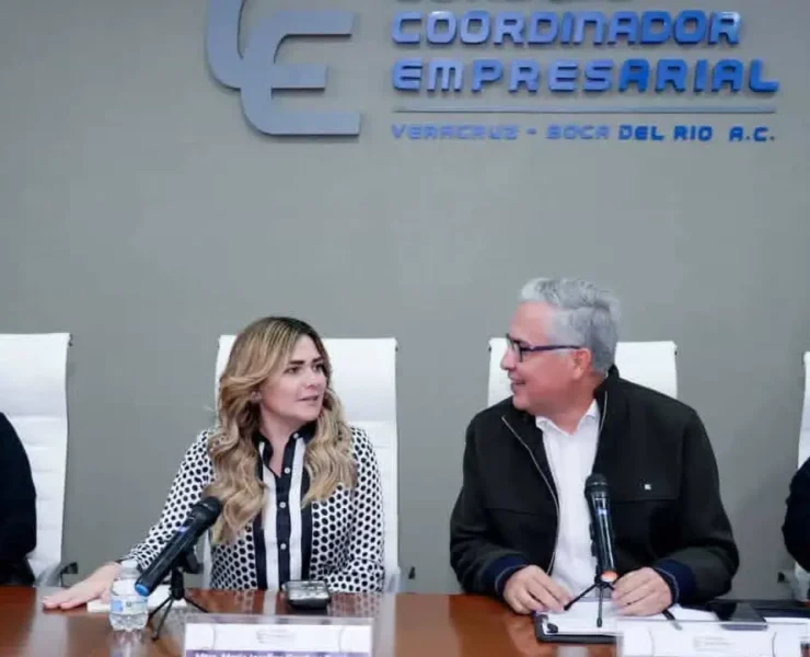 Vínculos con empresarios para impulsar la economía en Boca del Río