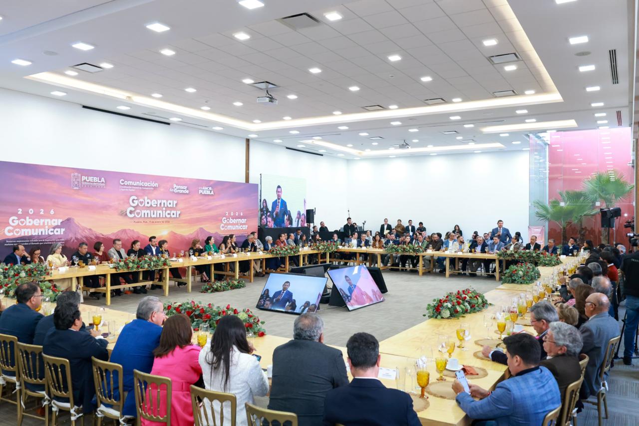 Armenta plantea corresponsabilidad entre gobierno y medios para fortalecer democracia y seguridad en Puebla