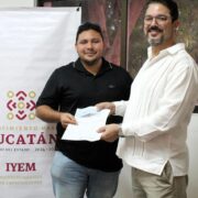 ¡El impulso que esperaban! Emprendedores y artesanos reciben créditos CREA en Yucatán