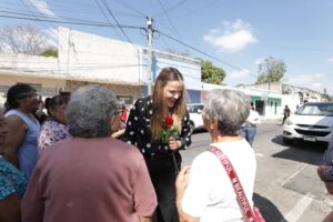La alcaldesa Cecilia Patrón Laviada recorre colonias y comisarías para supervisar obras y atender de primera mano las necesidades ciudadanas, reafirmando su compromiso de trabajo permanente en territorio.